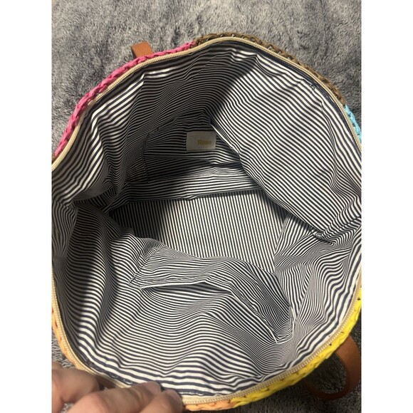 NWT Daisy Rose Summer Beach Tote Vegan Leather Handles Pom Pom Tassels & Clutch - Picture 6 of 8